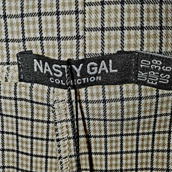 NEW WITH TAGS!High-Waisted Tapered Pants, Check Print with belt - Picture 4 of 8